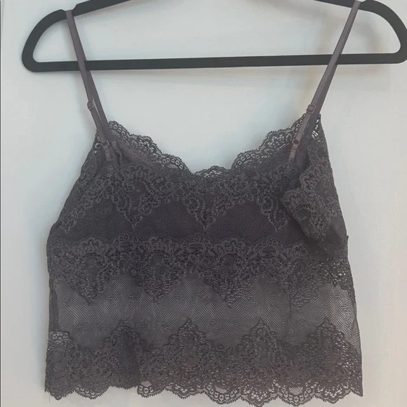 Only Hearts Bralette Cami (M) - Picture 3 of 4